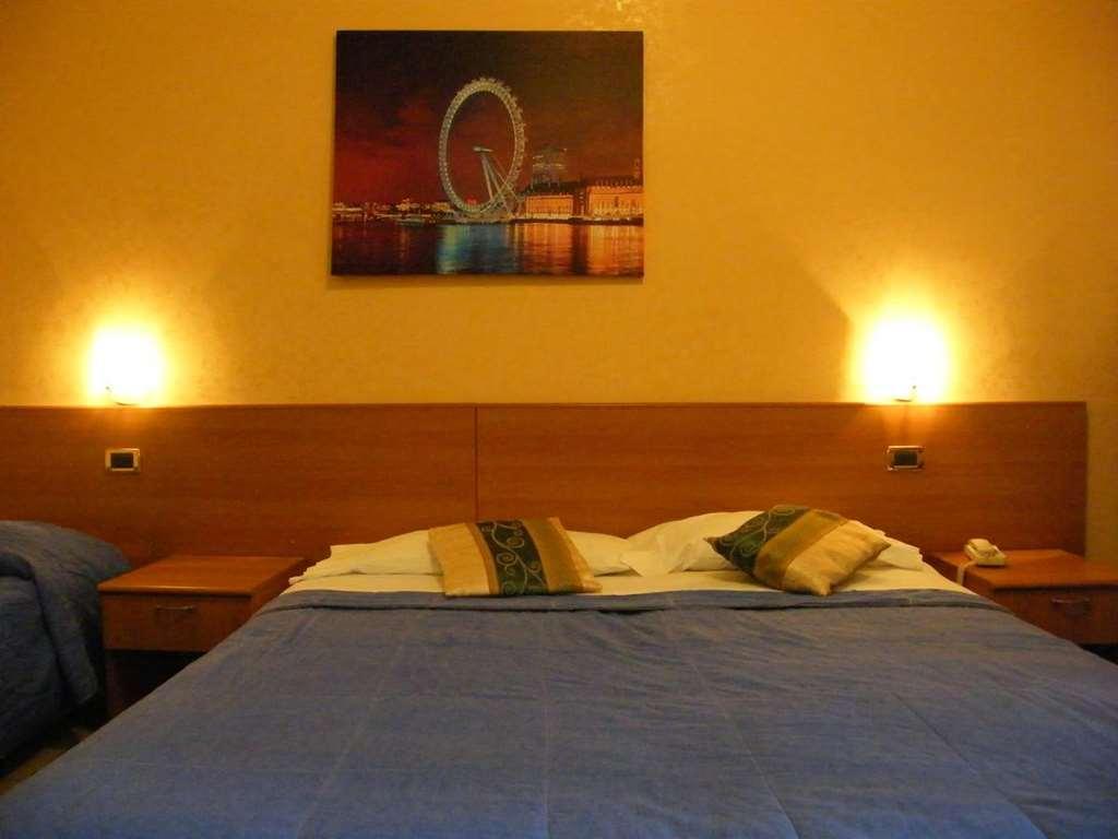 Hotel Residence Memmina Frosinone Room photo